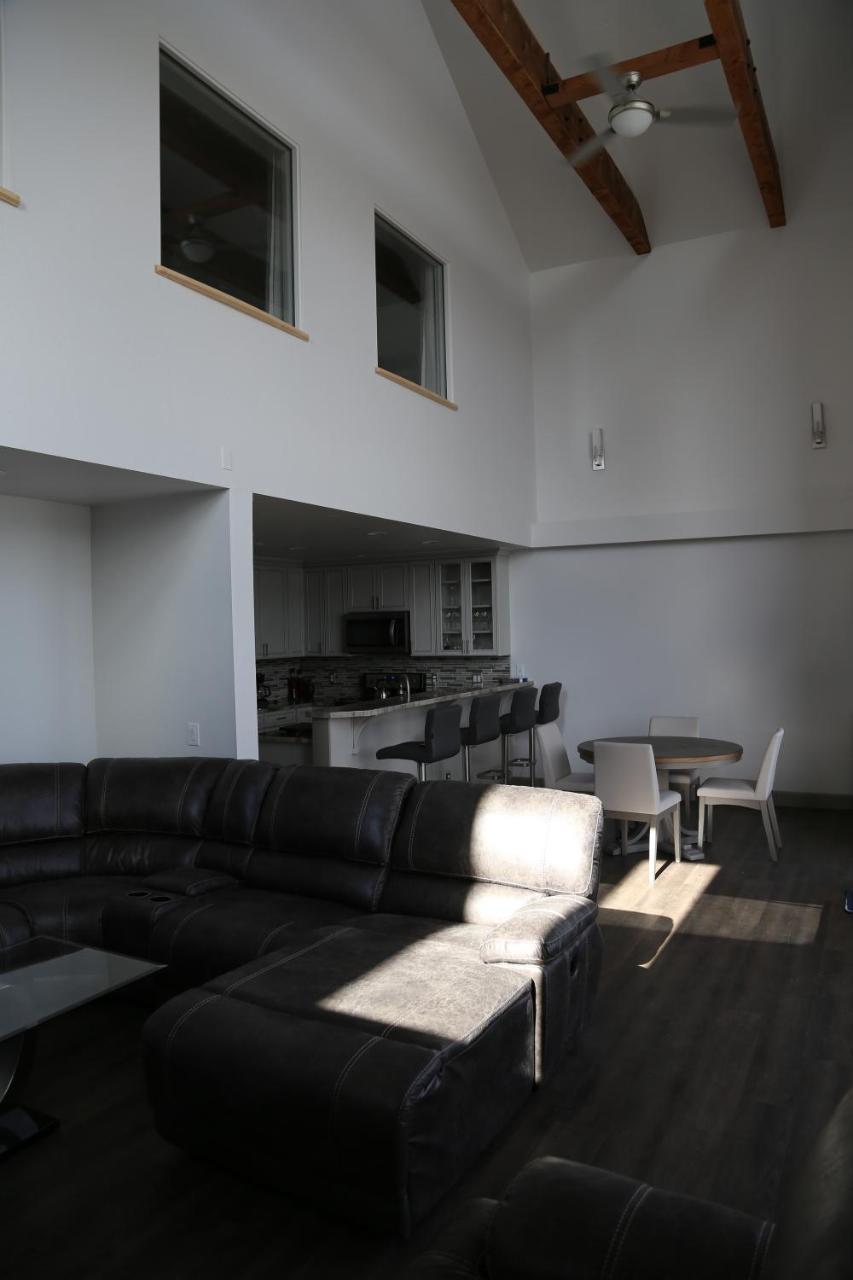 Otter Beach Lodges Хоумър Екстериор снимка