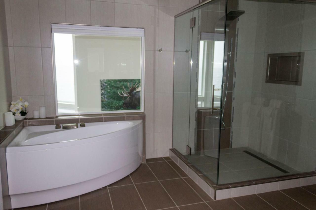 Otter Beach Lodges Хоумър Екстериор снимка