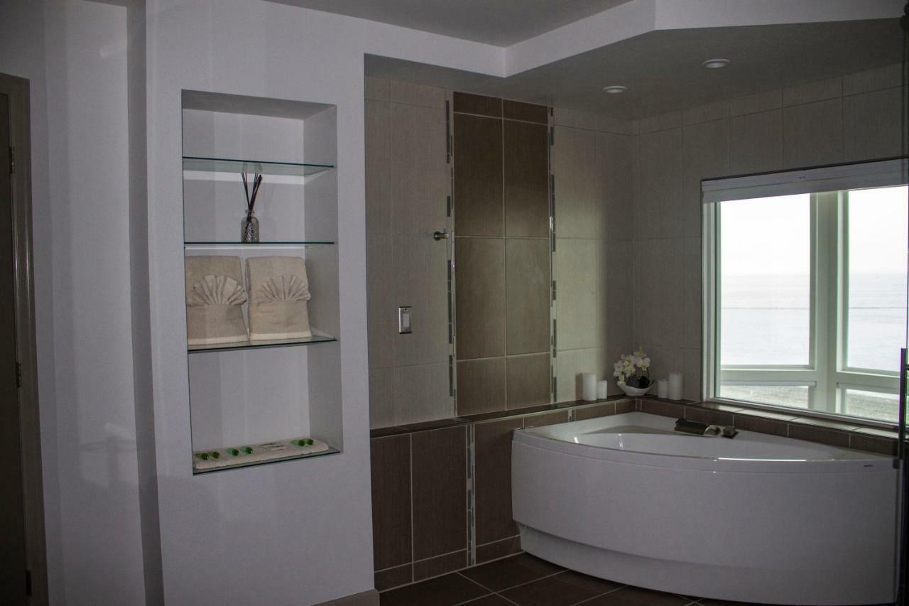 Otter Beach Lodges Хоумър Екстериор снимка